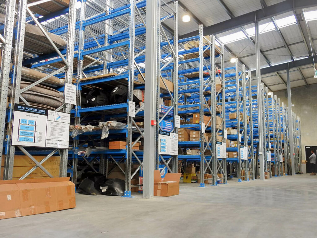 End bays of pallet racking