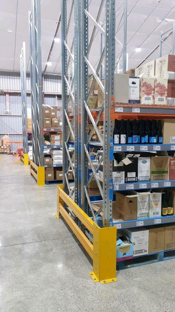 End protection for pallet racking