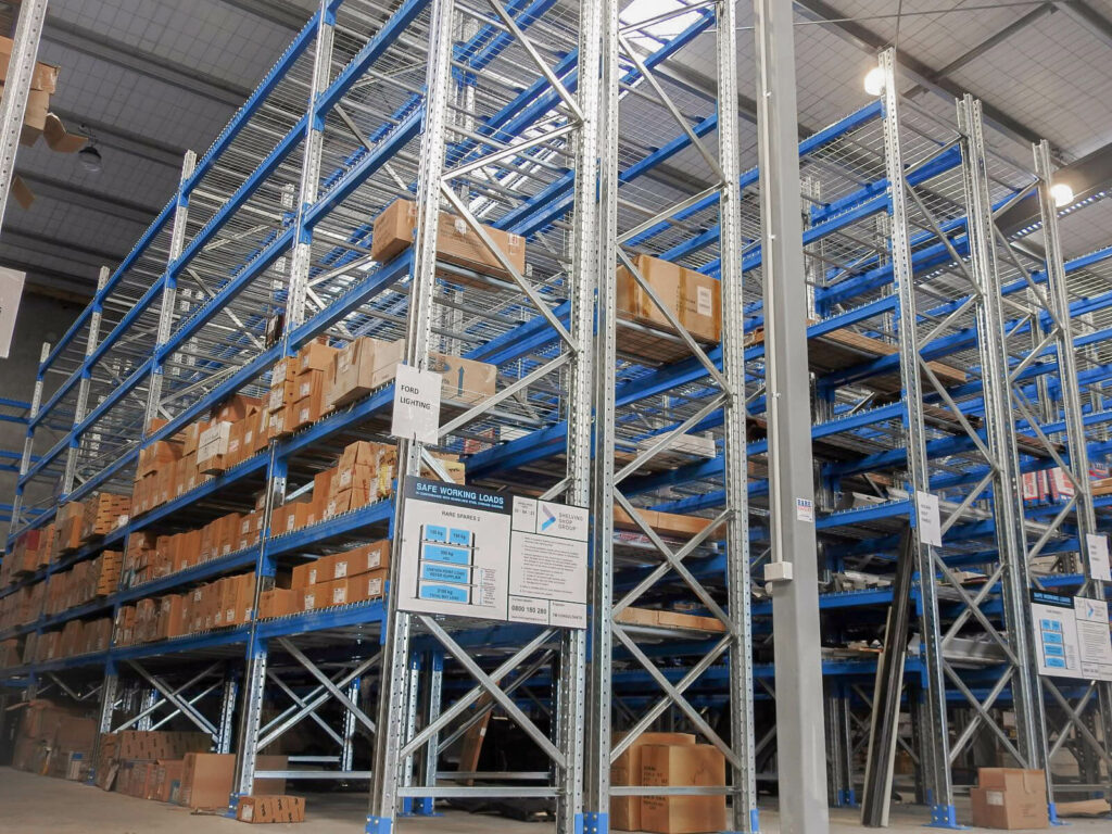 Pallet racking end bays